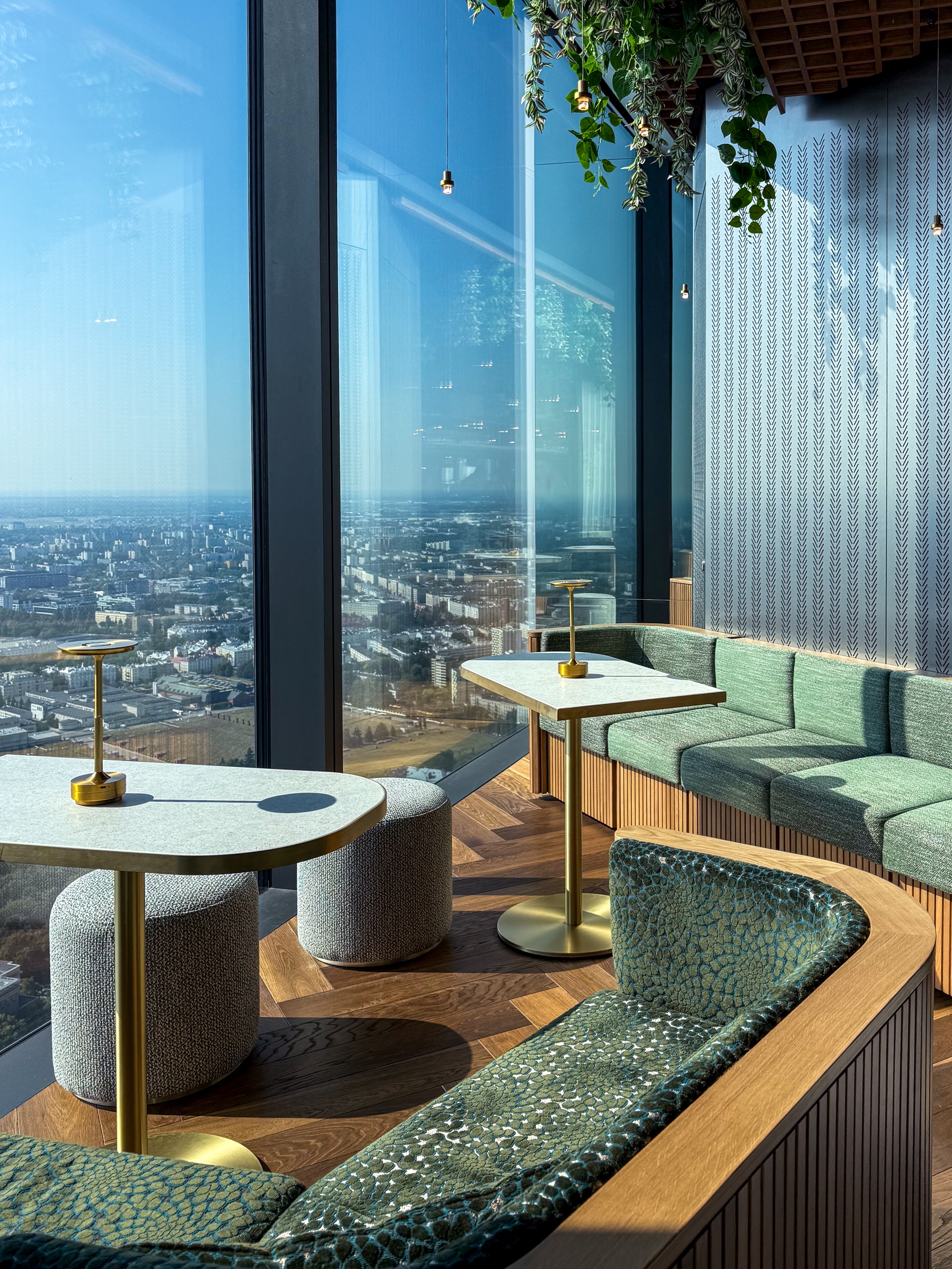 aura-studio-experience-immersive-restaurant-high-garden-et-espace-retail_img_3914.jpg