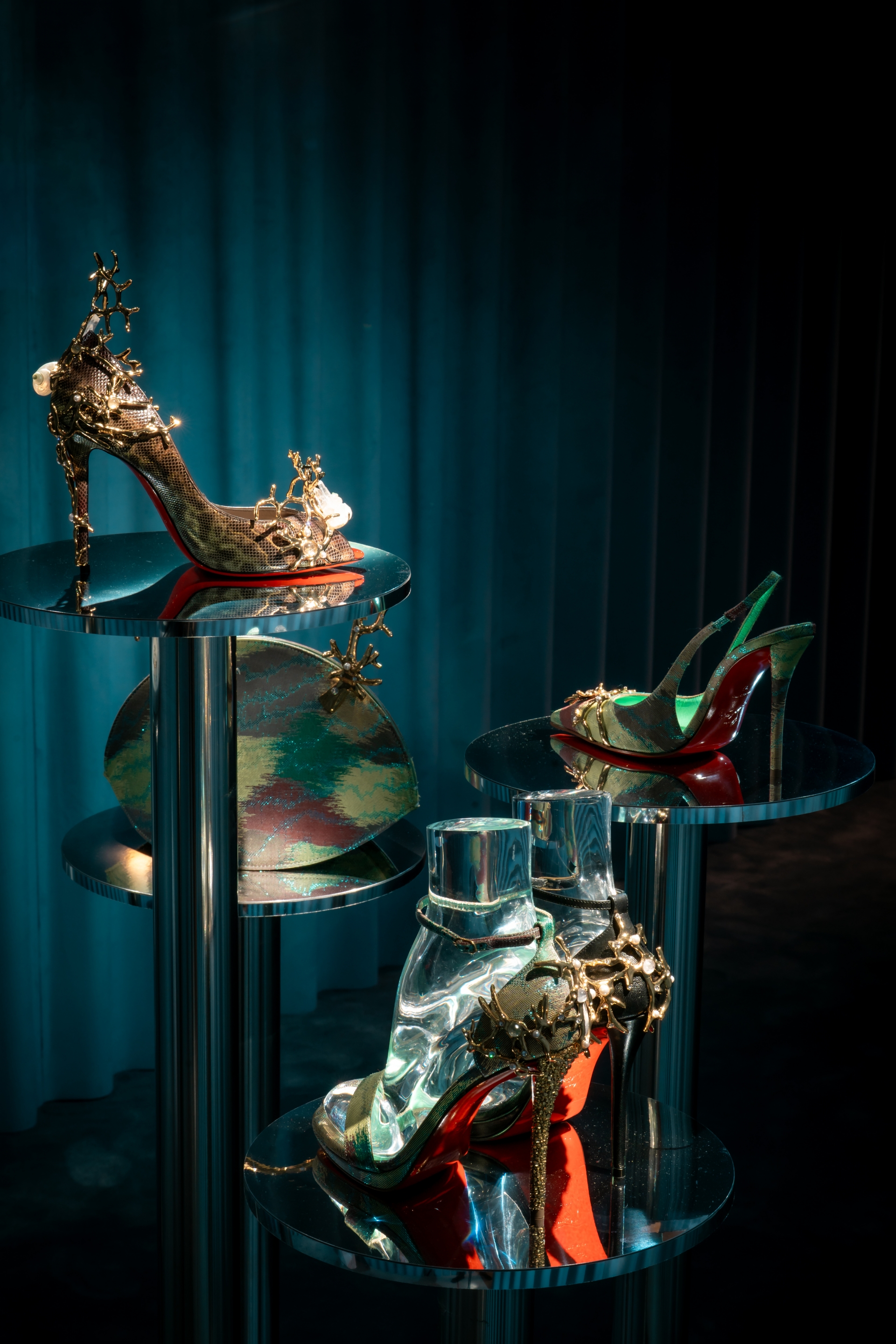 aura-studio-pfw-christian-louboutin-trunk-show-ss27_2026-10-01-cl-16.jpg