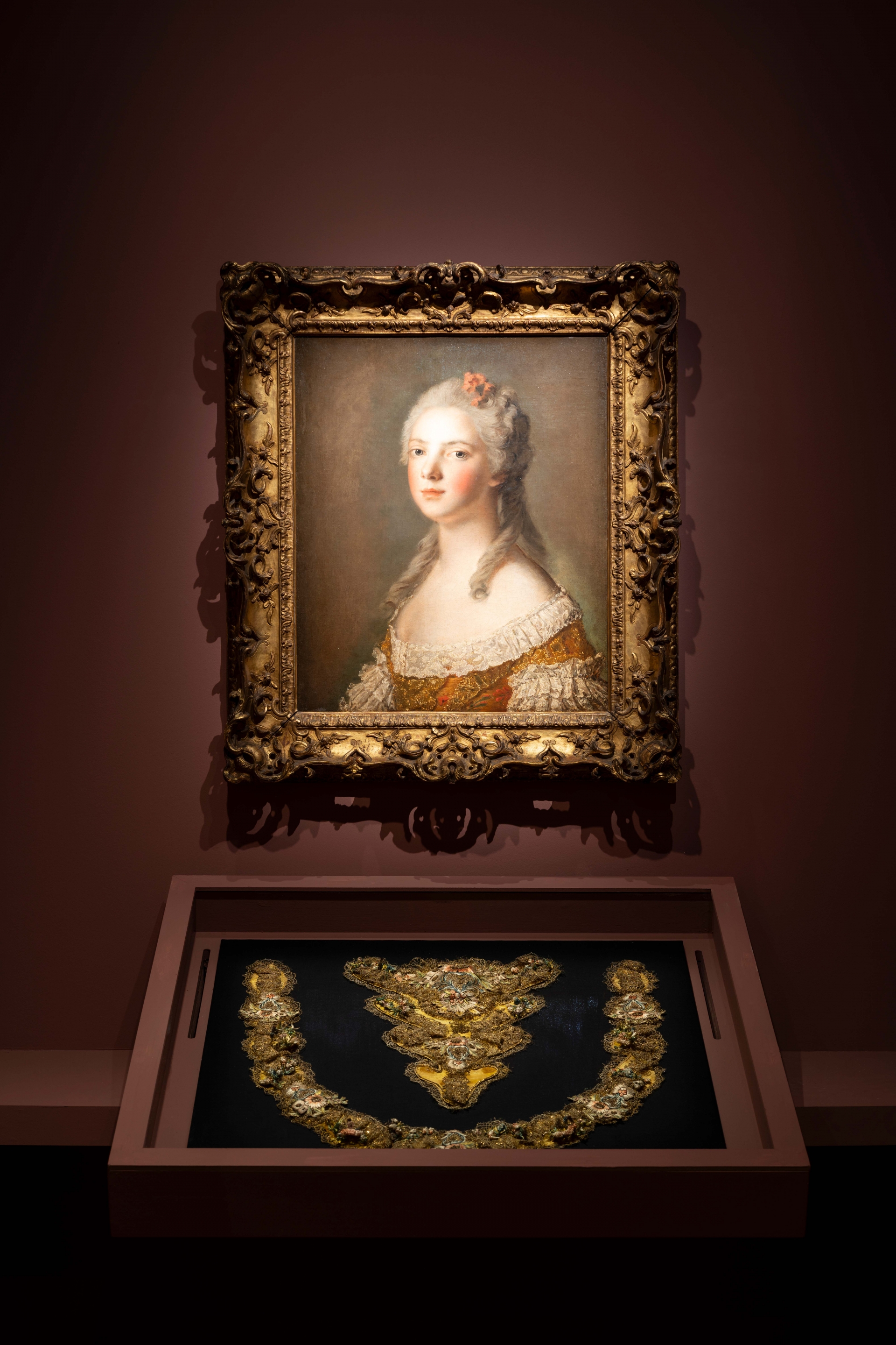 aura-studio-reveler-le-feminin-mode-et-apparences-au-xviiie-siecle_reveler-le-feminin_009hd@museecognacq-jay_parismusees_nicolasborel.jpg